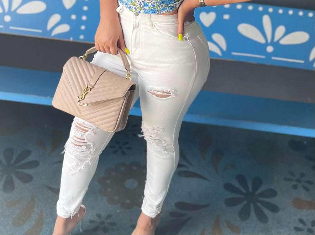 White high waisted jeans